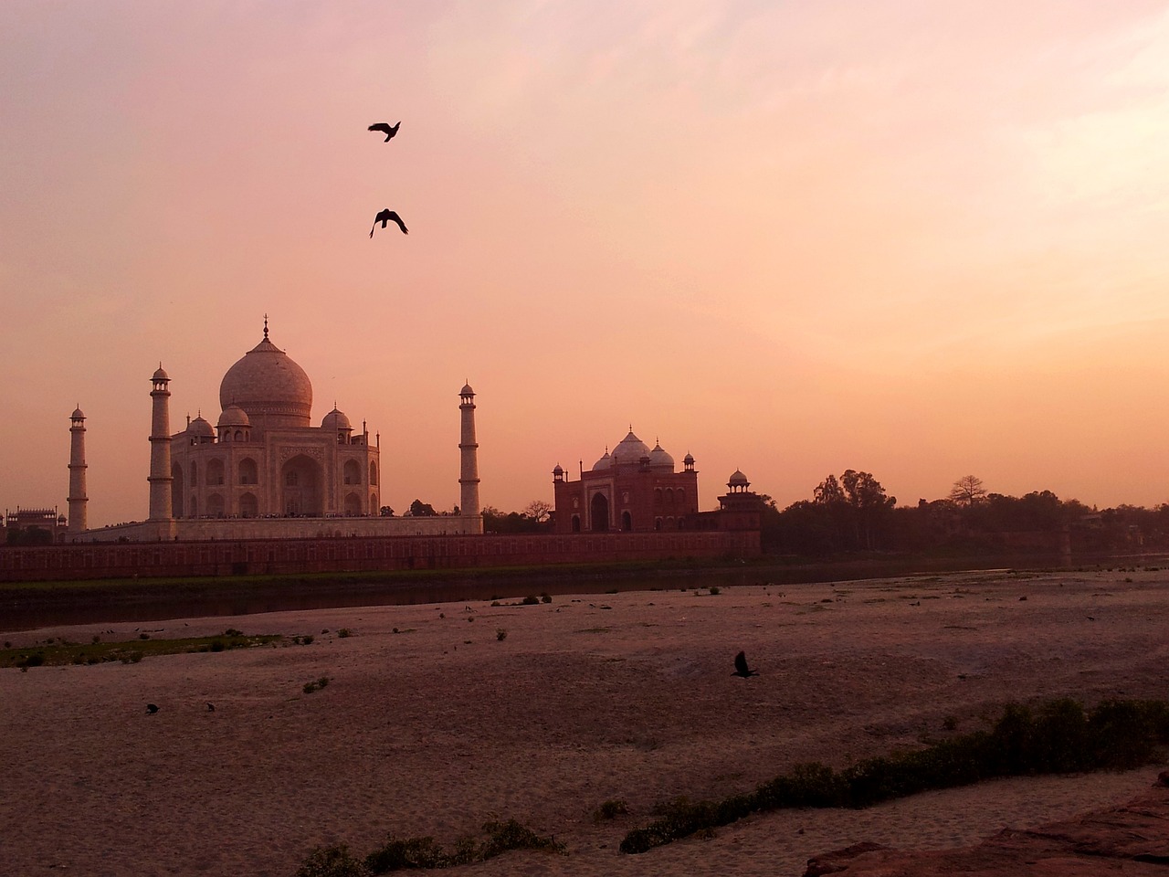 Explore Fatehpur Sikri in 3 Days